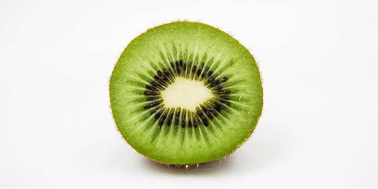 Abbildung einer halbierten Kiwi