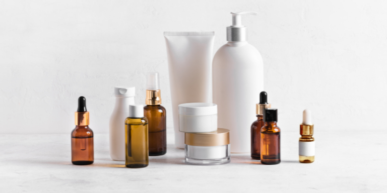 Divers articles cosmétiques